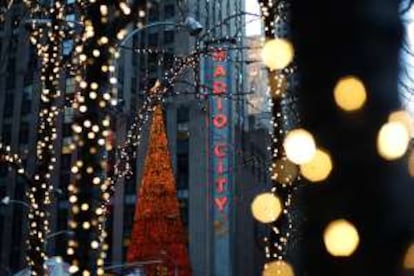 Luces de Navidad en el Radio City Music Hall, Nueva York.