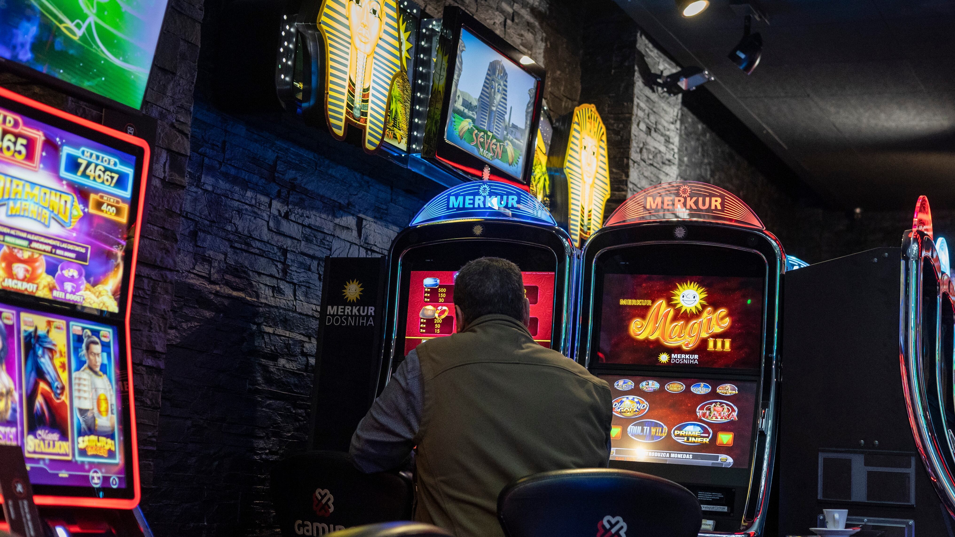 Sanidad relaciona el consumo de 13 medicamentos con el riesgo de desarrollar ludopatía