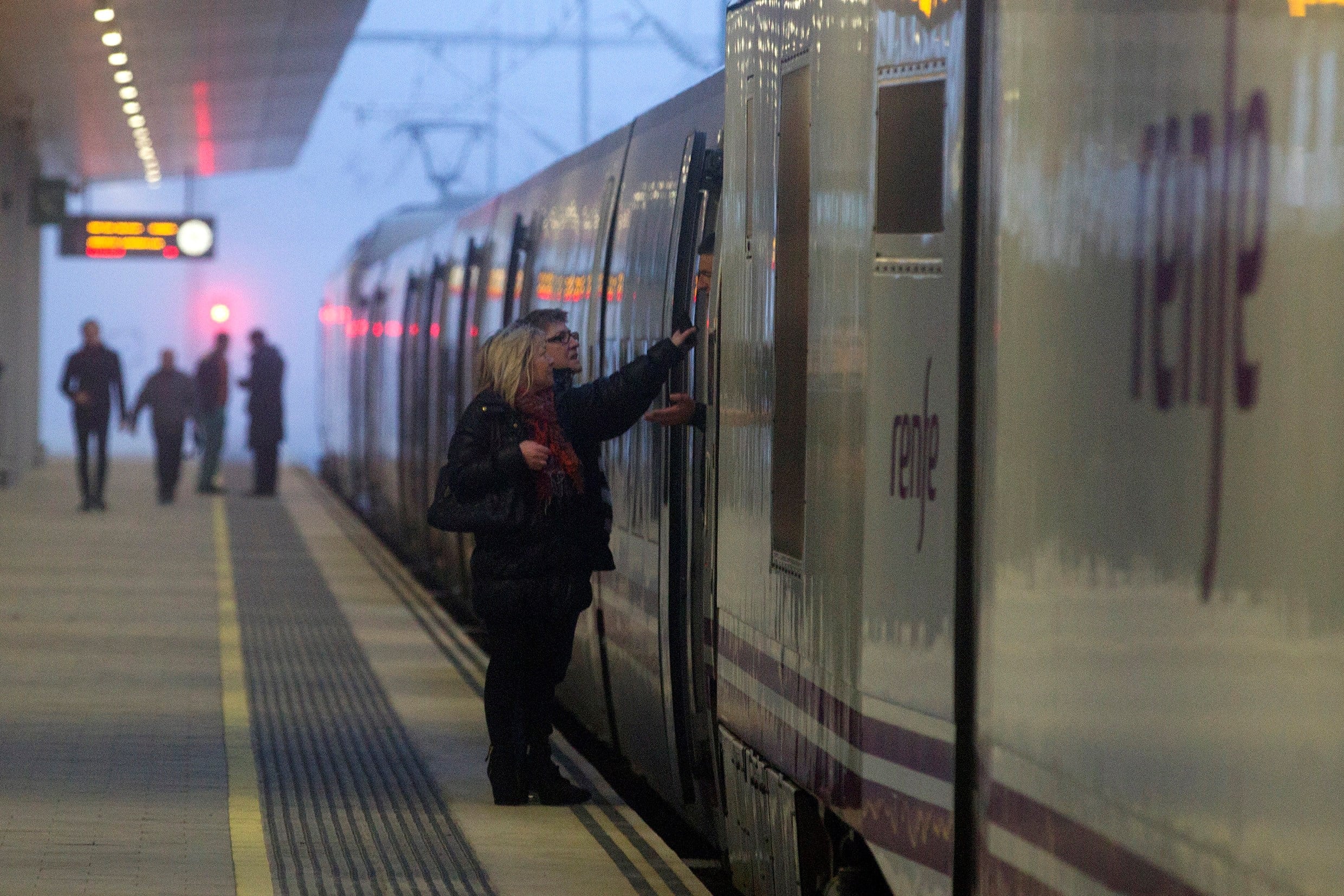 La alta velocidad sostiene la mejora de viajeros por tren con una subida anual del 11%
