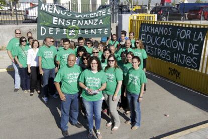 Protesta en el recreo de profesores y alumnos del instituto Condestable (Illescas).