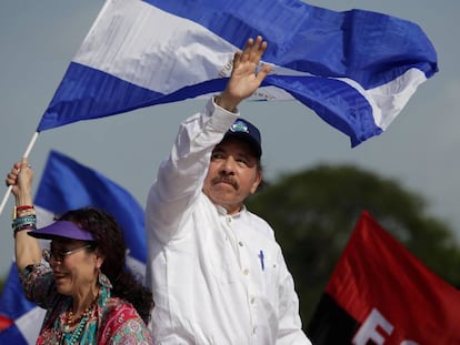 Daniel Ortega, junto su esposa la vicepresidenta Rosario Murillo en la celebración de los 39 años de la victoria sandinista.