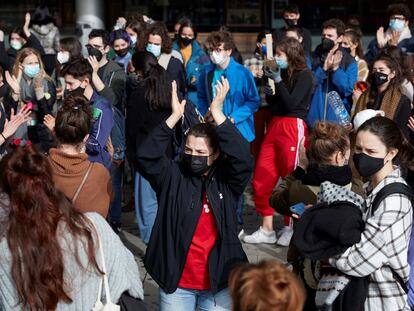 Alumnos y profesionales se manifiestan contra los abusos en el Institut del Teatre