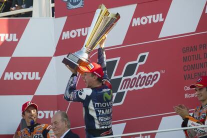 Jorge Lorenzo, en el podio de Cheste.