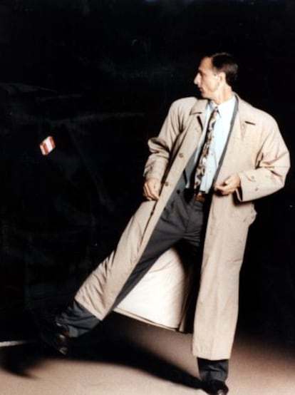 Cruyff, en la campa&ntilde;a antitabaco en 1991.