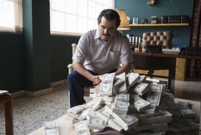 Wagner Moura &eacute; Pablo Escobar em &#039;Narcos&#039;