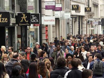 Tramo de Oxford Street, en pleno centro comercial de Londres.