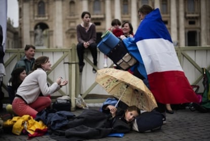 Peregrinos franceses en las calles de Roma.