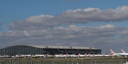 Aviones de British Airways en Heathrow, durante el confinamiento de marzo de 2020.