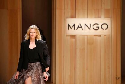 Desfile Mango Otoño Invierno 2014