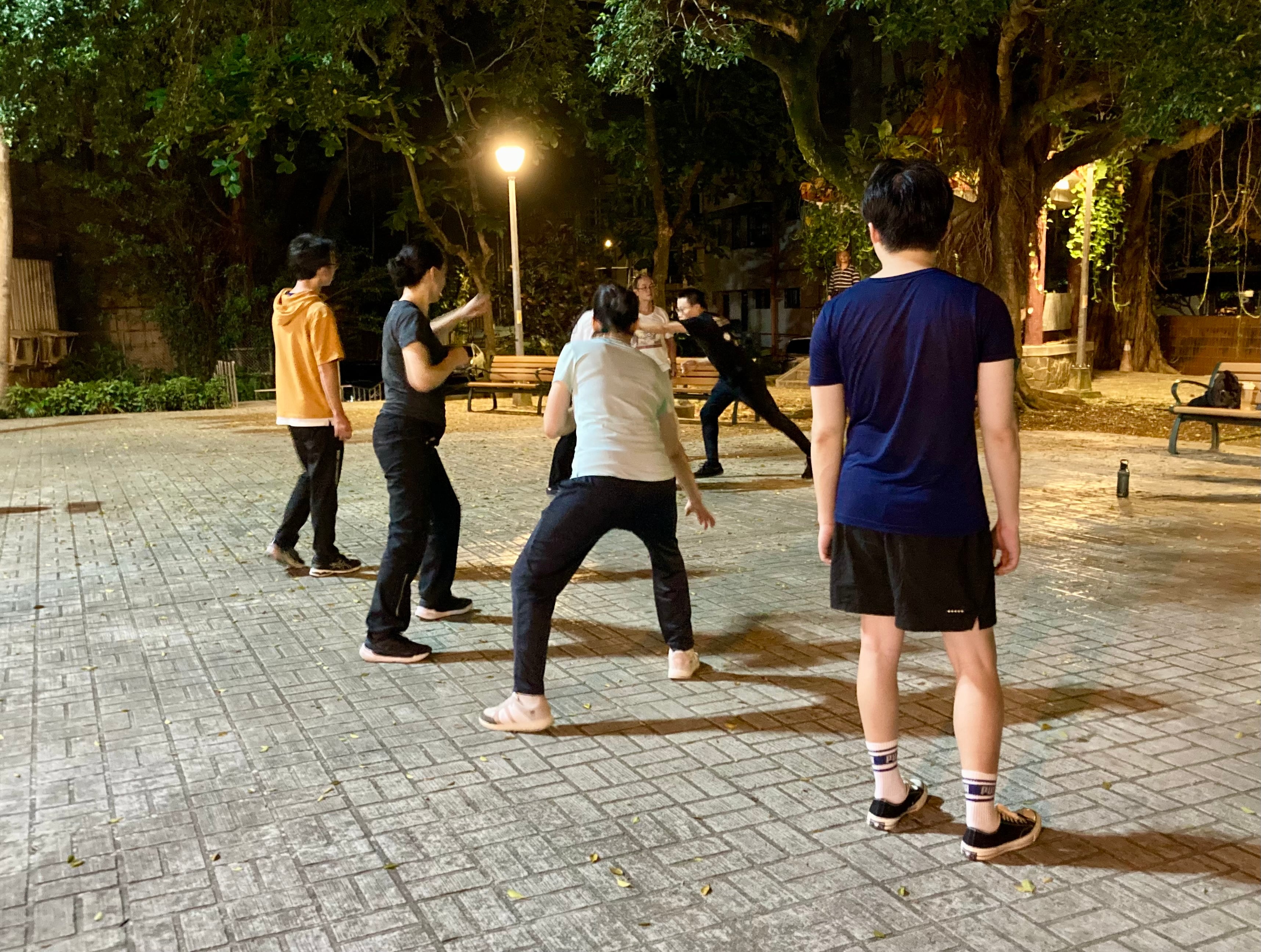 Un grupo de defensa civil entrena en el parque Ma-gong de Nueva Taipéi, el 20 de mayo.