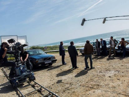 Rodaje de la serie 'Fariña' en la playa de Xuño (A Coruña). 