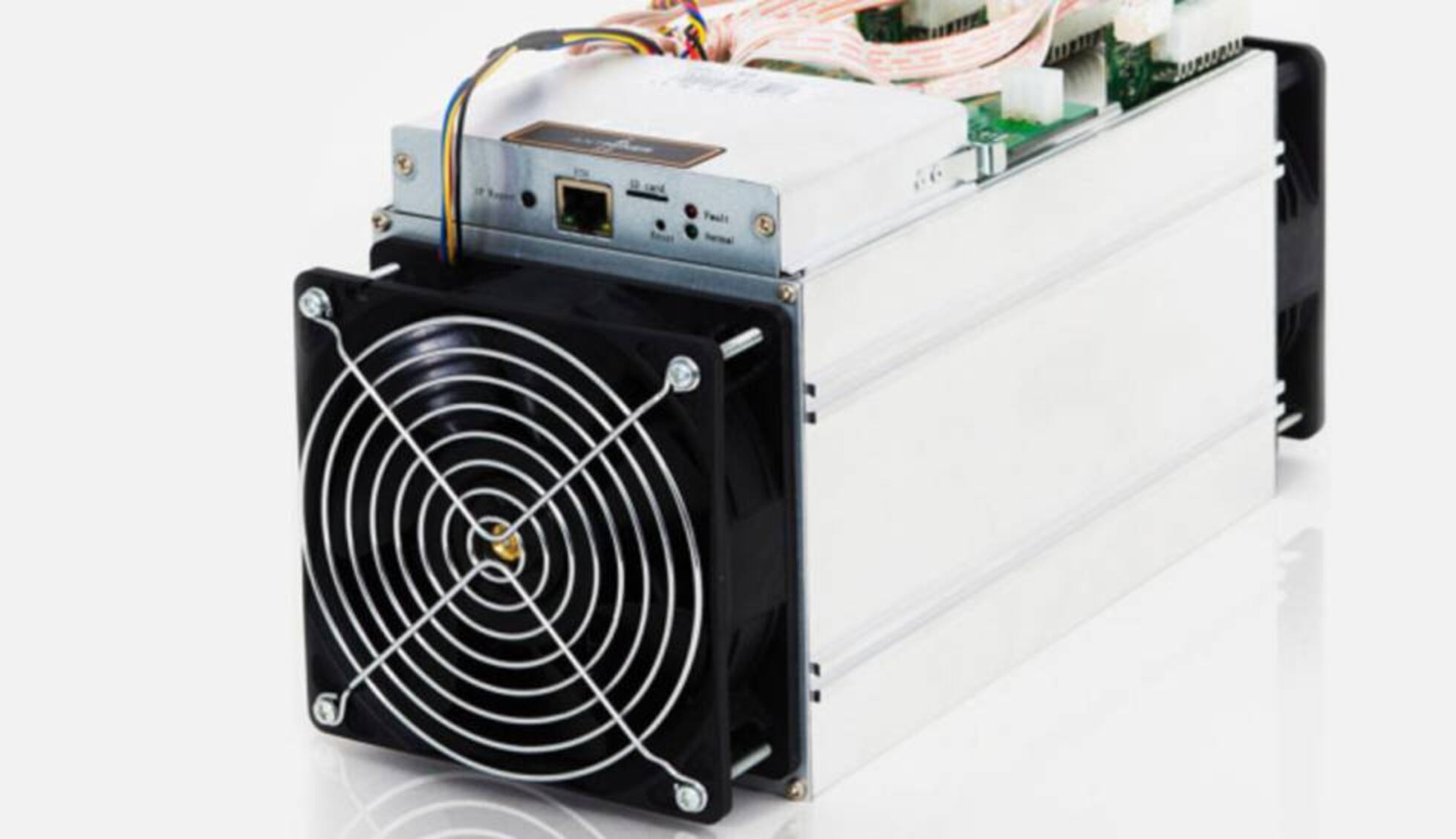 ¿Cuánto cuesta un ordenador para minar Bitcoin? | Gadgets | Smartlife |  Cinco Días