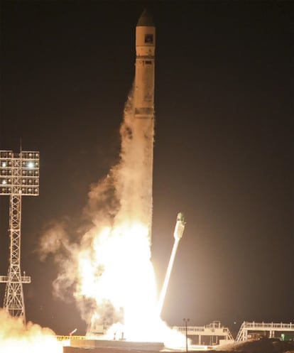 Maniobra de lanzamiento de la sonda 'Phobos-Grunt' a bordo de un cohete Zenit desde el cosmódromo de Baikonur (Kazajstán)