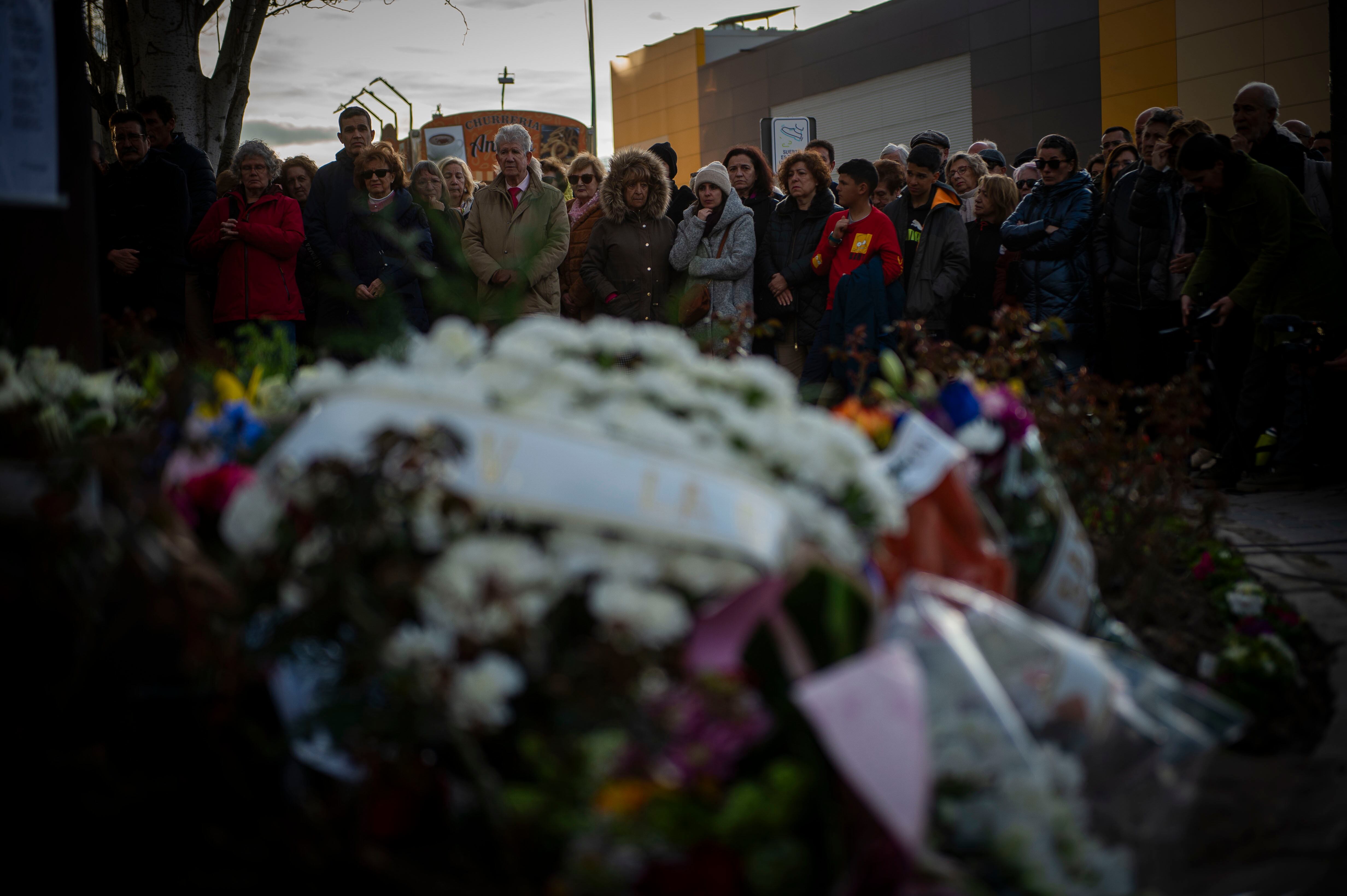 Homenaje por el 11-M en la estación de Santa Eugenia, en el distrito madrileño de Vallecas, el 11 de marzo de 2024. 