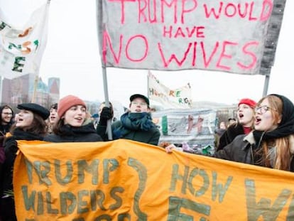 Manifestación en contra del veto de Trump en materia de derechos reproductivos, este miércoles, en La Haya.