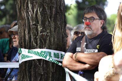 Jordi Pesarrodona, concejal de Sant Joan de Vilatorrada, con la nariz de payaso que le hizo famoso en las protestas de hace dos años contra la Guardia Civil por el referéndum.