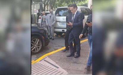 Alejandro del Valle presidente de Interjet al momento de su detención en Ciudad de México