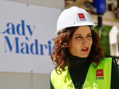 La presidenta de la Comunidad de Madrid, Isabel Díaz Ayuso, visita este lunes unas obras en Pozuelo de Alarcón.