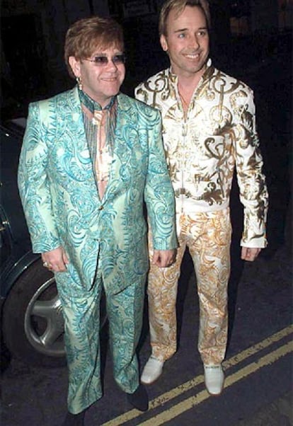 Sir Elton John y su compañero, David Furnish.