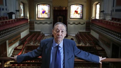 Humberto L&oacute;pez, secretario general de la Asociaci&oacute;n de Academias de la Lengua, en la sede de la RAE en Madrid.
 
  