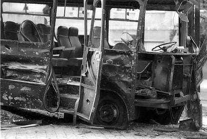 Atentado contra un microbús de la Guardia Civil en la plaza de la República Argentina (Madrid) el 9 de septiembre de 1985.