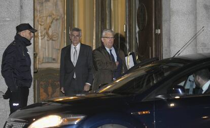 El presidente de la sala tercera del Supremo, Luis Diaz Picazo, sale del tribunal.