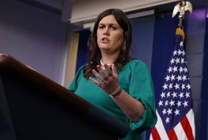 La portavoz de Trump, Sarah Huckabee Sanders, la semana pasada en la sala de prensa de la Casa Blanca