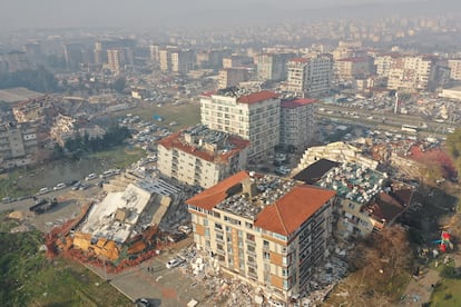 Vista aérea de los daños tras el terremoto en la región turca de Hatay.

