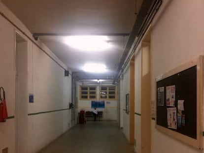 Um corredor vazio do Hospital Universitário Pedro Ernesto.