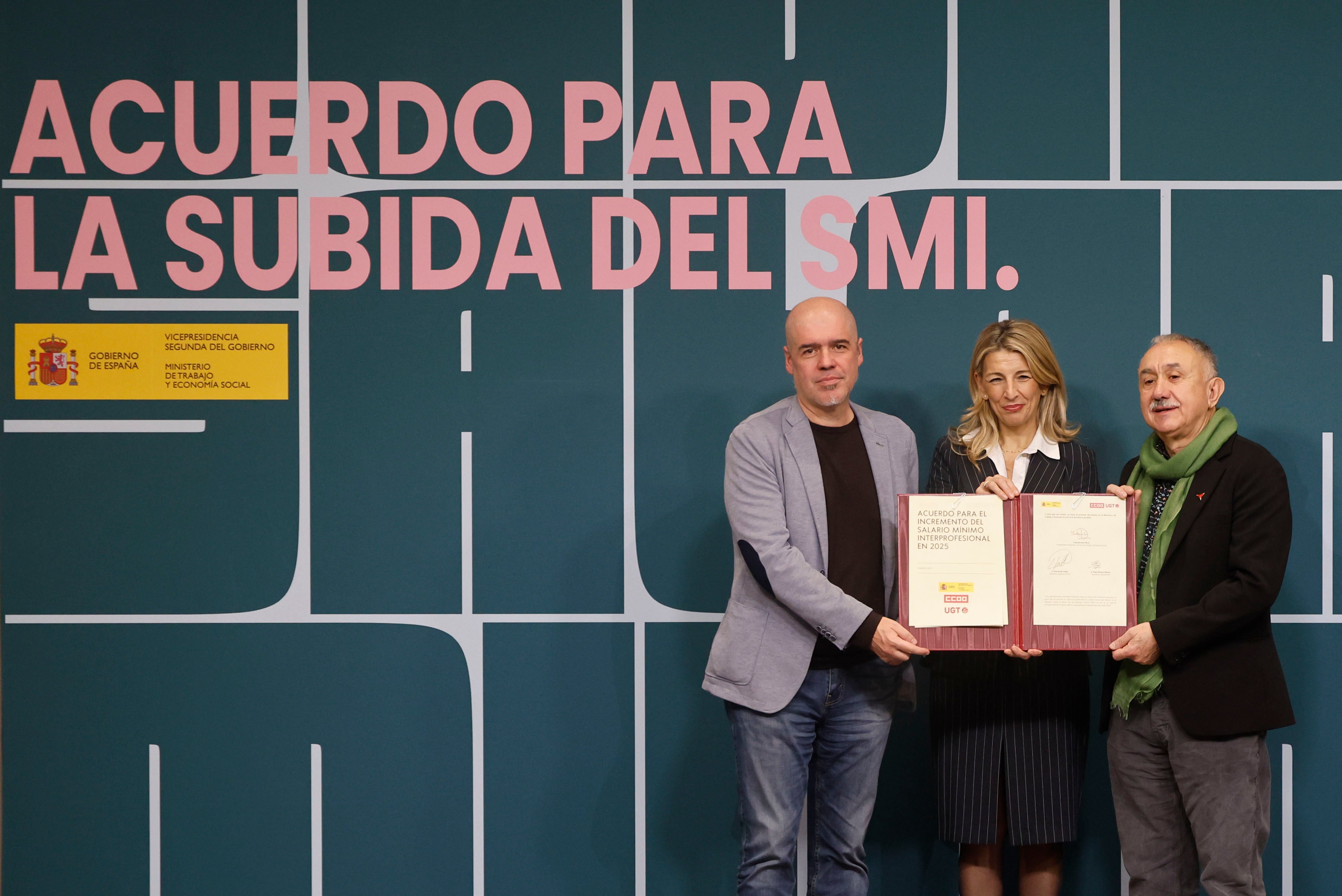 Sumar advierte de que dará batalla para que el salario mínimo siga exento de tributación
