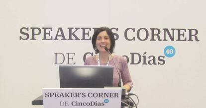 Maribel Nu&ntilde;ez, de Virtualware, en su ponencia en el stand de &#039;Cinco D&iacute;as&#039;.