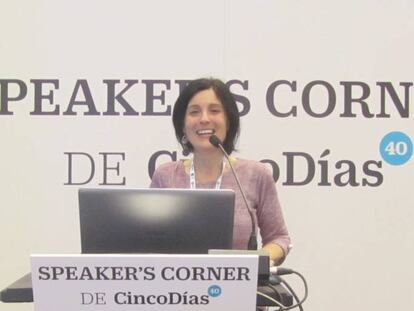 Maribel Nu&ntilde;ez, de Virtualware, en su ponencia en el stand de &#039;Cinco D&iacute;as&#039;.