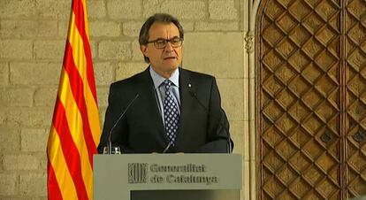 Artur Mas, en una comparecencia en 2015 tras declarar por el 9-N. 