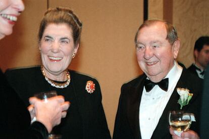 Barbara y Joe Allbritton, los propietarios del Banco Riggs, en una foto de archivo.