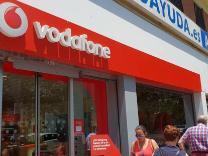 Una tienda de Vodafone en Madrid.