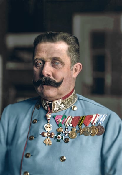 El archiduque Francisco Fernando, herederos del imperio austrohúngaro asesinado en Sarajevo, en un retrato coloreado del libro 'El color del tiempo'.