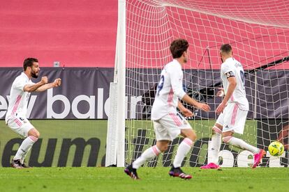 Nacho celebra su gol de rebote en la penúltima jornada en San Mamés.