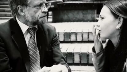 Esperanza and Antanas Mockus in the video.