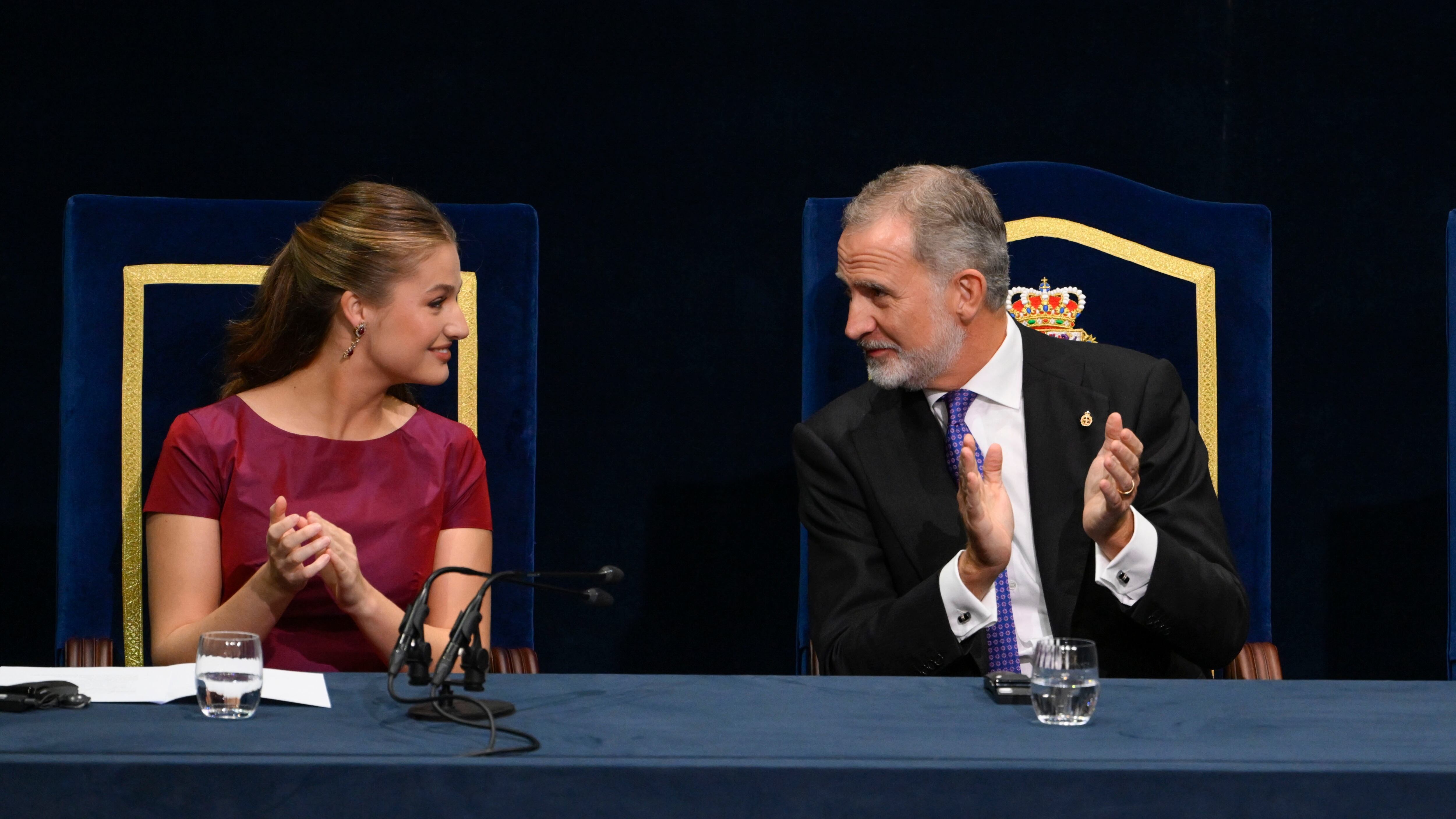 El Rey pide mesura ante la “altísima responsabilidad” de las próximas elecciones