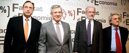 Vicent Soler, Enrique Barón, Esteban Morcillo y Salvador Almenar en el homenaje a Ernest Lluch.