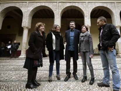 Maíllo, en el centro, en las jornadas de agricultura en Córdoba.