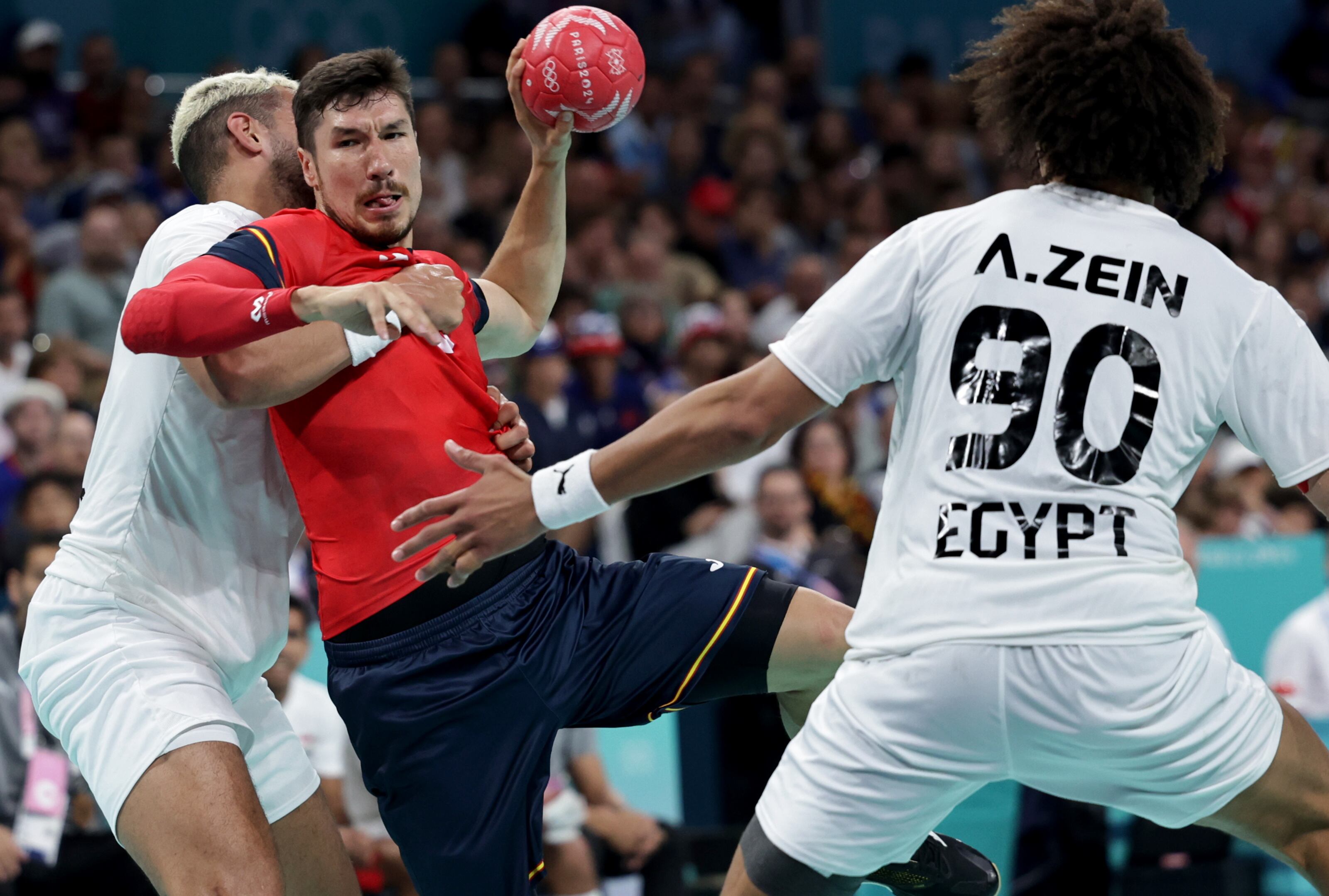 Otra vez los Hispanos en la lucha por las medallas: ganan a Egipto y acceden a semifinales de balonmano