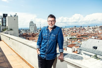 
El cómico Héctor de Miguel, Quequé, fotografiado en la Cadena SER de Madrid, el 14 de mayo de 2025.
