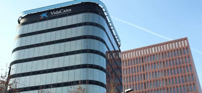 Vista de la sede en Barcelona de VidaCaixa-Adeslas, que con su venta Criteria (La Caixa). EFE/Archivo