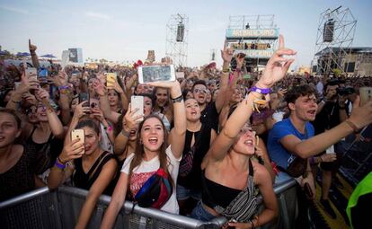 Varios de los asistentes al Festival Arenal Sound de Burriana.