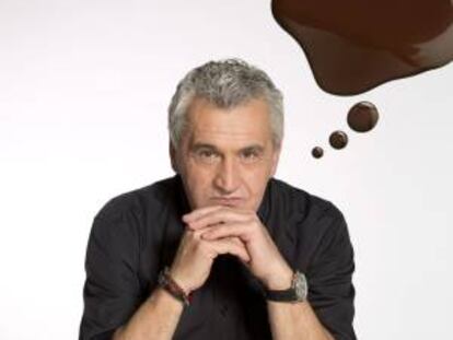 Fotografía facilitada por la Editorial Grijalbo del maestro repostero Paco Torreblanca que en una entrevista con EFE ha hablado sobre "Deja sitio para el postre".