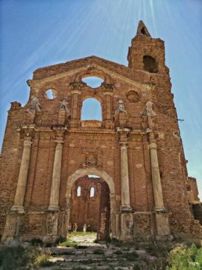 Iglesia de San Martín de Tours, en Belchite.