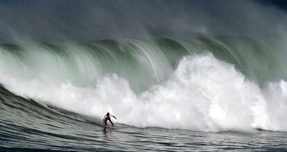 El canario Vilayta bajo la masa de agua.