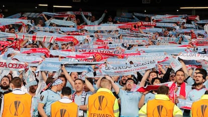 Aficionados del Celta en Old Trafford.