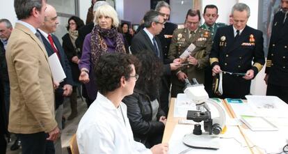 Inauguración de los laboratorios en el castillo de San Sebastián en Cádiz.
